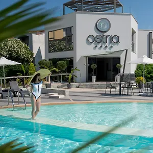 Ostria Sea Side מלון