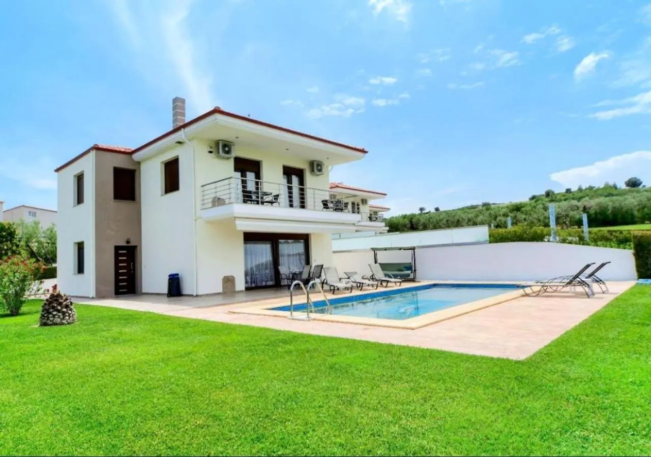 Villas Hanioti