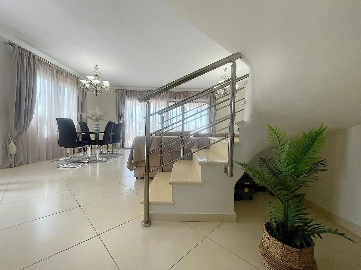 Villas Hanioti 0*,