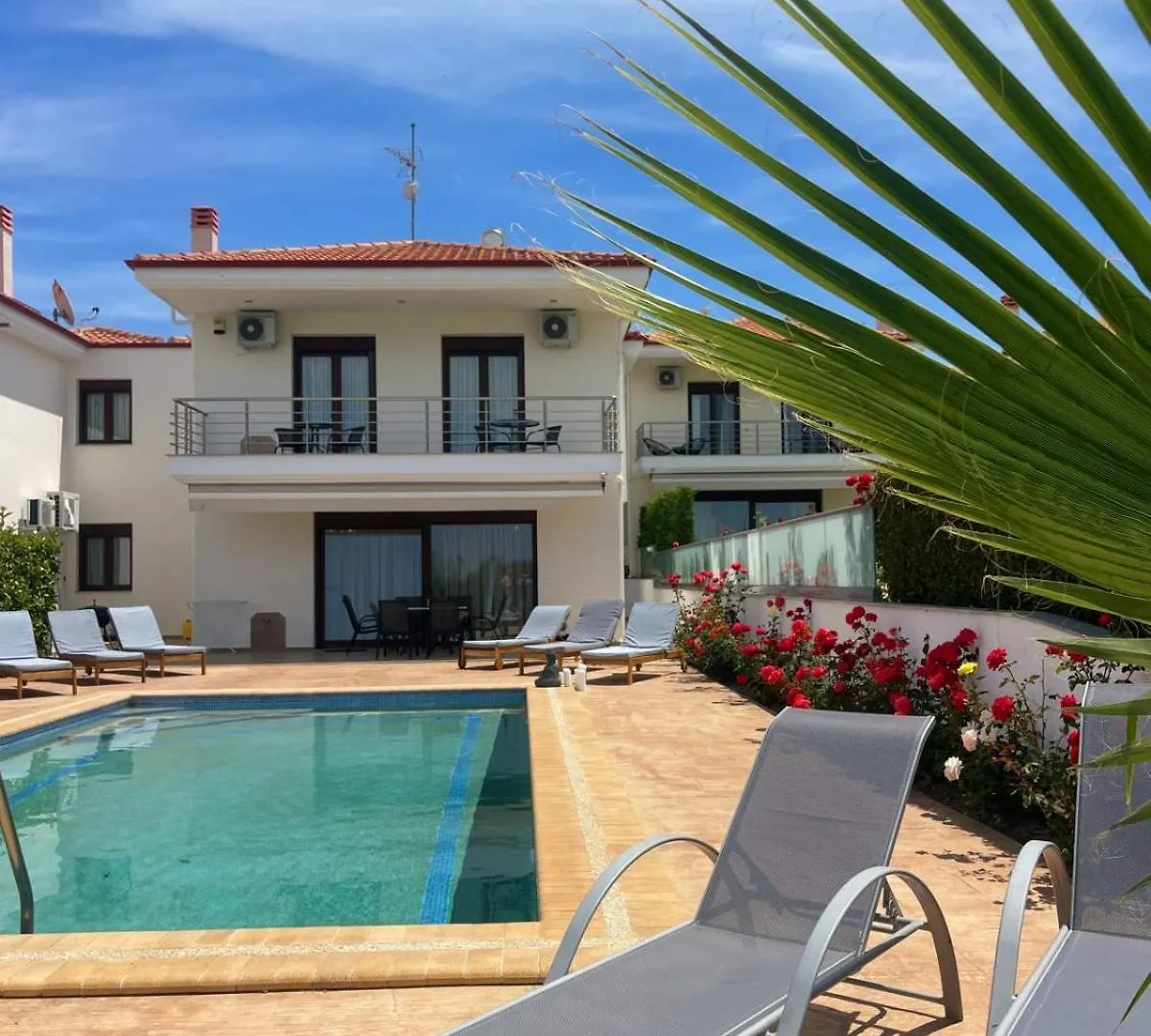 Villas Hanioti